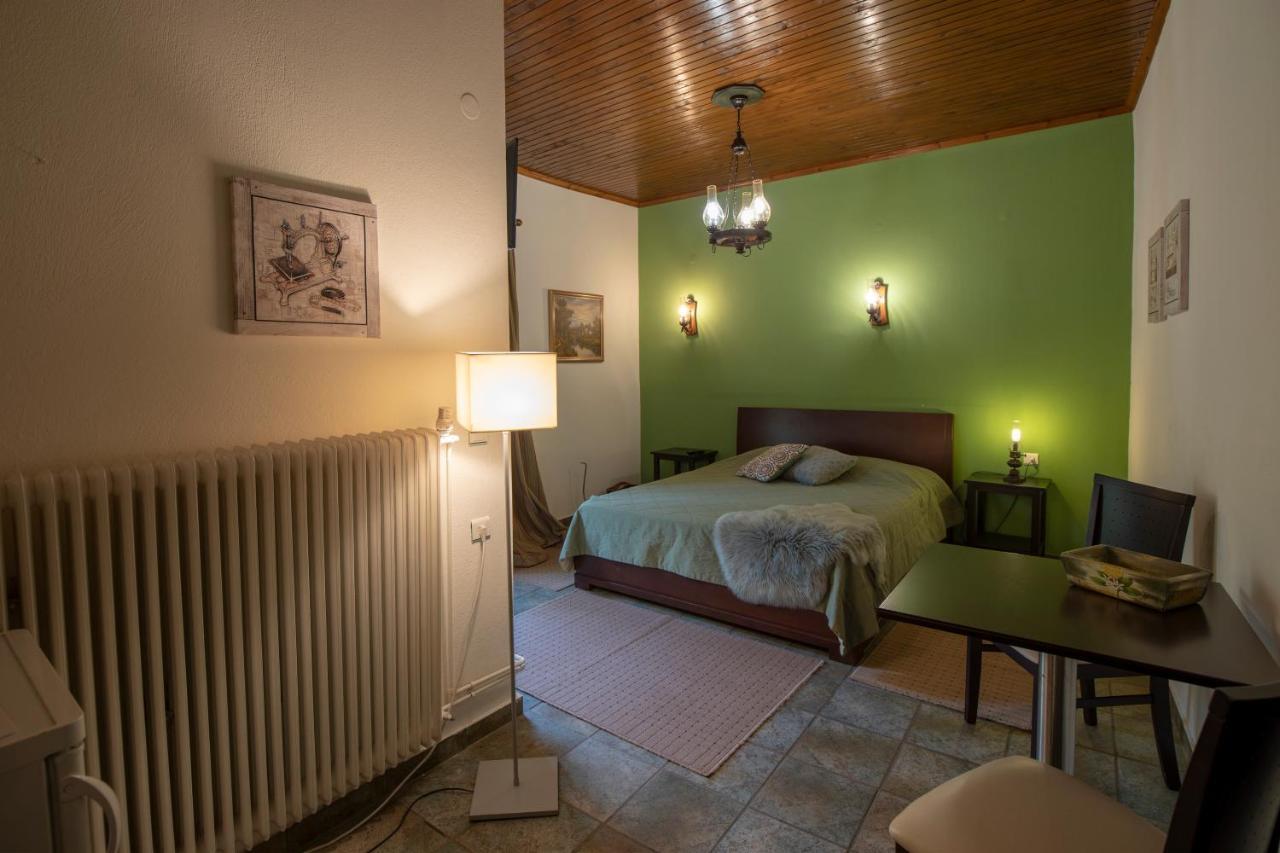 Guesthouse Alexandra Eptalofos Ngoại thất bức ảnh