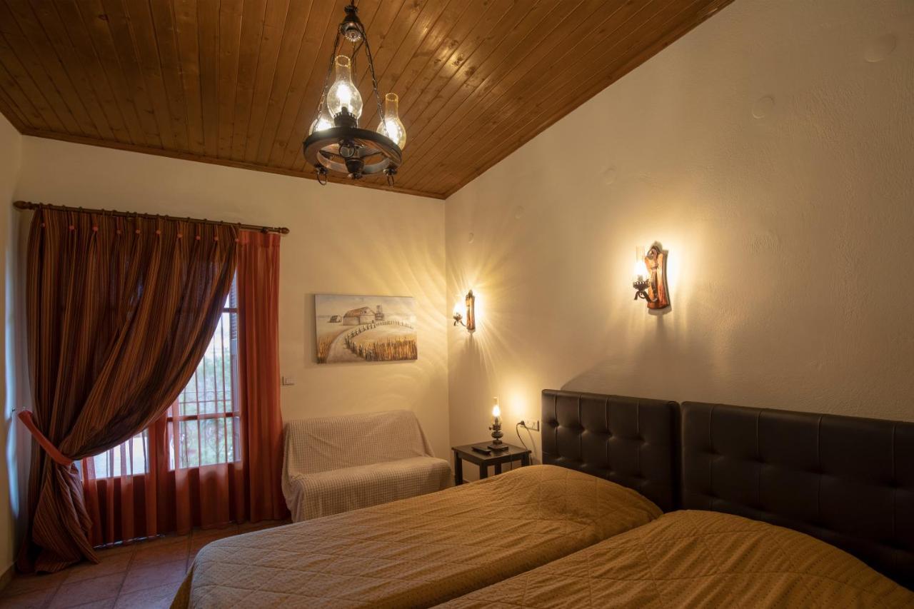 Guesthouse Alexandra Eptalofos Ngoại thất bức ảnh